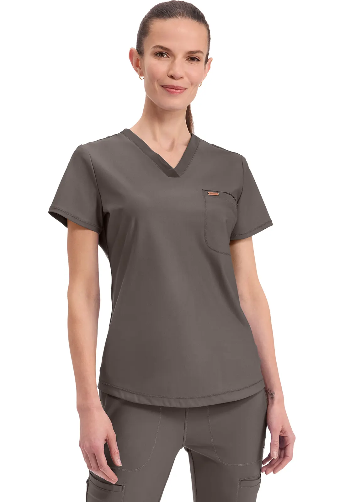 CK819_IRON Top Scrub Cuello en V - FORM by Cherokee